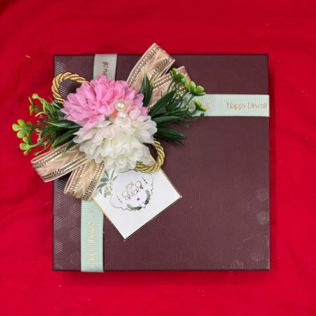 Sweet Box Medium Size 16 Pcs