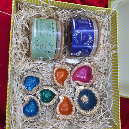 पोषणसंपदा (Poshaṇa Sampadā) - The Nourish Box